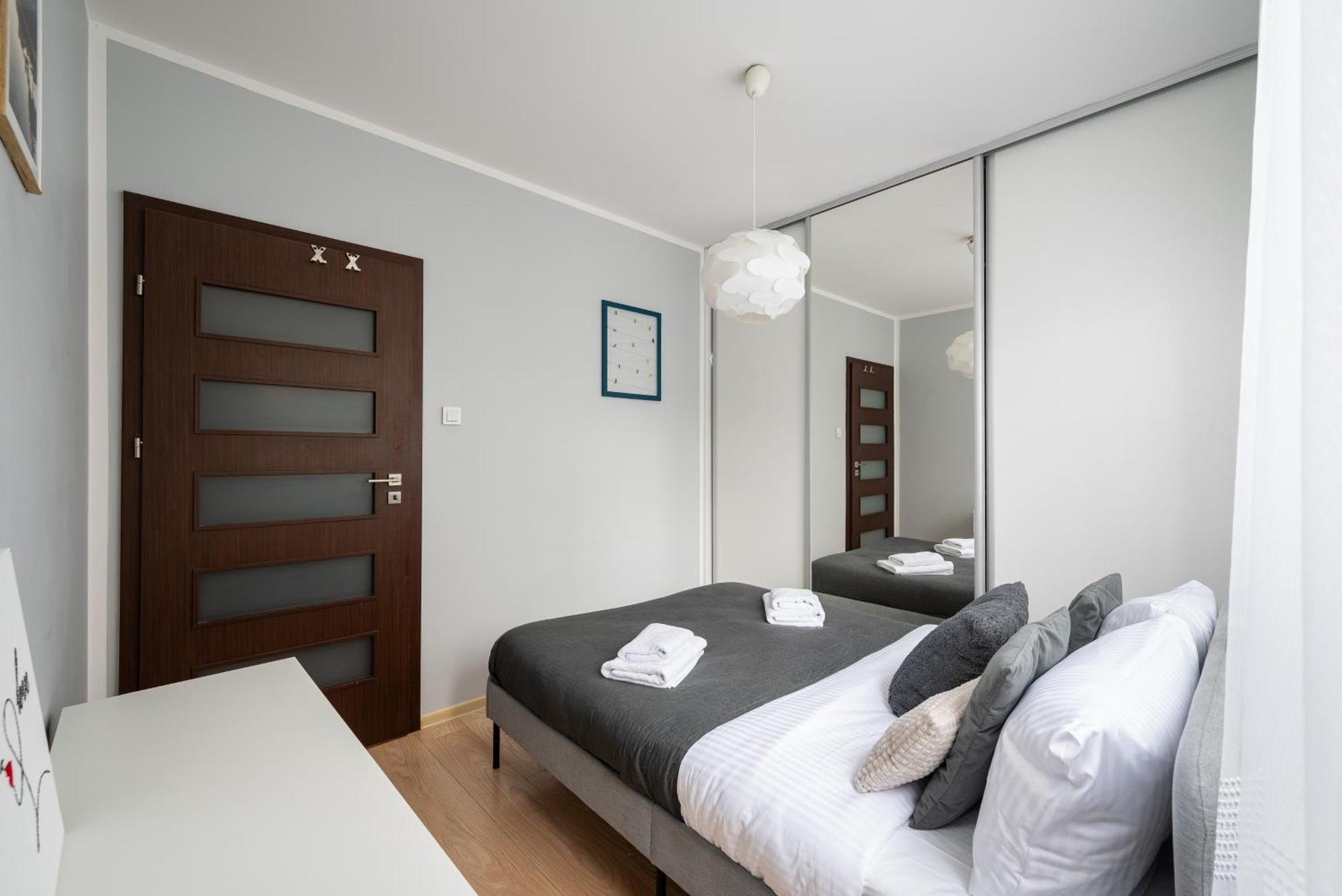 Aleja Krakowska Comfy Apartment 바르샤바 외부 사진