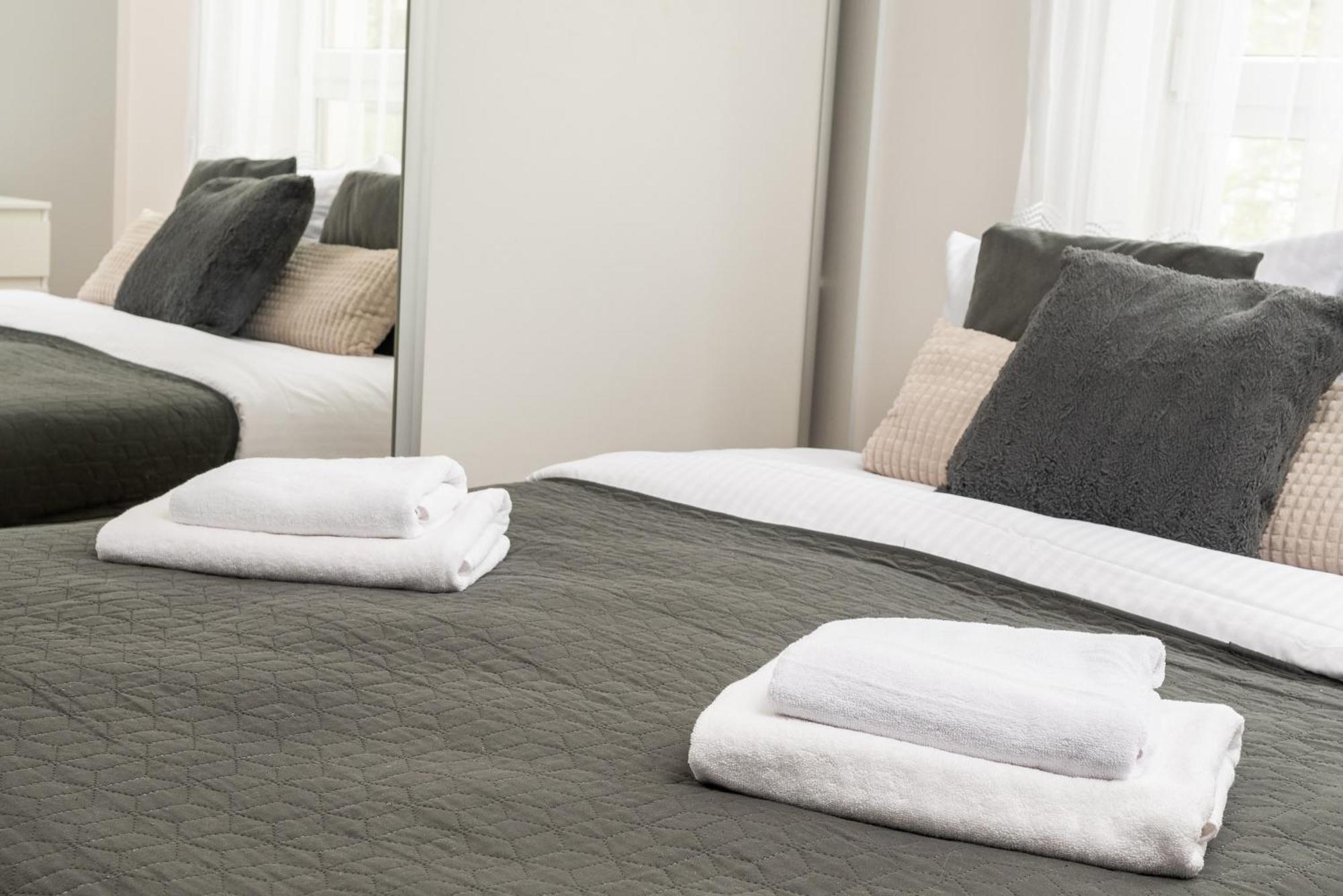 Aleja Krakowska Comfy Apartment 바르샤바 외부 사진